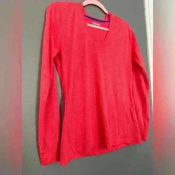 Layer 8 Performance Quick-Dry Hoodie (131) - Picture 2 of 10